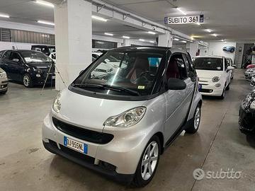 Smart ForTwo CABRIO 1.0 interni in pelle