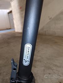 monopattino ninebot max g30 