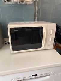 Forno a microonde Galanz – colore bianco