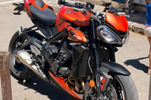Triumph Street Triple 765 R