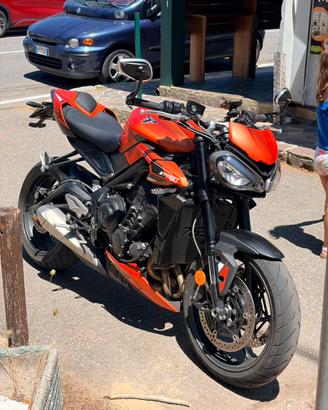 Triumph Street Triple 765 R