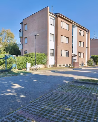 3 LOCALI A REGGIO NELL'EMILIA