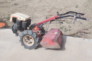 Trattore motocoltivatore