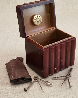 Cofanetto vintage da fumatore con humidor