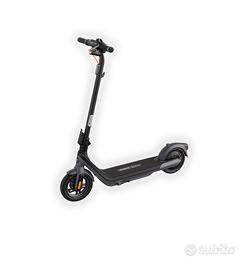 Monopattino ninebot e 2 pro