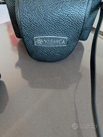 Macchina fotografica yashica MG1