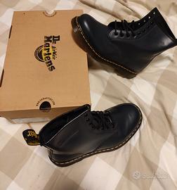 Dr Martens scarponcini navy 41 originale mai usato