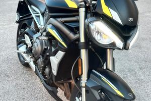 Triumph street triple 765 rs