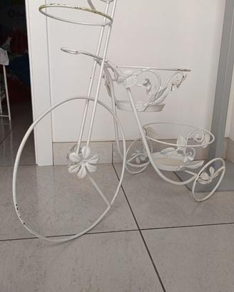 Fioriera/supporto per vasi a forma di triciclo