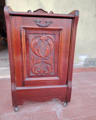 Mobiletto porta biancheria/riviste Stile Liberty