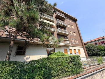 3 LOCALI A BRESCIA