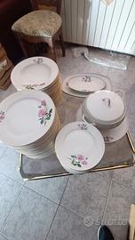 Servizio da tavola in porcellana di Bohemia.