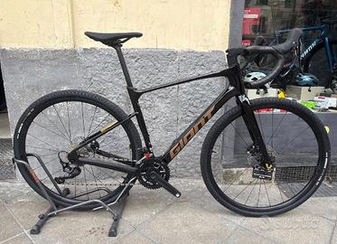 Giant Revolt Advanced 3 misura M