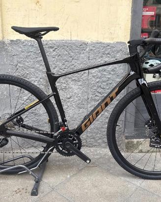 Giant Revolt Advanced 3 misura M