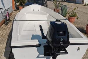 Barca lancia superplanante con doppio fondo