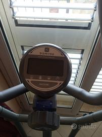 Attrezzo ginnico Domyos