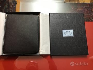 Portadocumenti /Tablet .  Prada