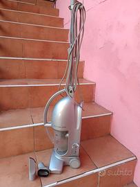 Aspirapolvere elettrico