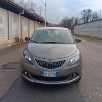 Lancia Ypsilon 1.0 Hybrid Gold plus leggere