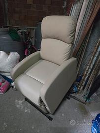 poltrona confortevole elettrica 