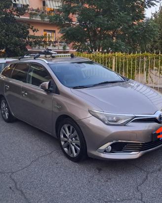 Toyota Auris Touring Sports 1.8 Hybrid Active