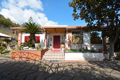 San Filippo - Villa ristrutturata con giardino