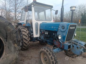 Trattore ford
