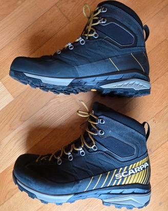 Scarpa Mescalito Trek Gore-Tex Hiking Boots Black