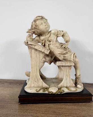 statua in ceramica bambino studente vintage 