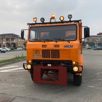 Iveco 4 x 4 ribaltabile sgombero neve