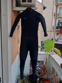 muta da surf da donna taglia 6