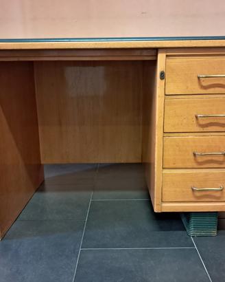 Scrivania vintage per bambini Antonio Ferretti