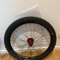 Cerchio  E*Thirteen con mozzo hope 27,5