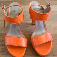 Sandali Stuart Weitzman arancioni