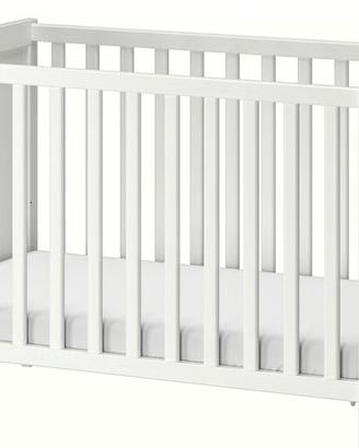 bimbo letto con matrasso