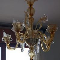 Lampadario Murano 6 luci  ambra. Un'idea originale