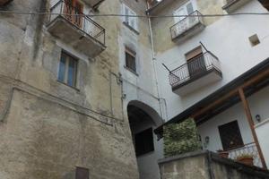 Casa indipendente di 140 m² con più di 5 locali e 