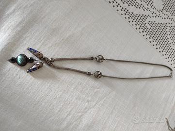 Collana con gioiello pendente