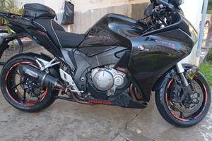stupenda  Honda VFR 1200 f  