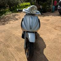 Piaggio Beverly 500 anno 2004