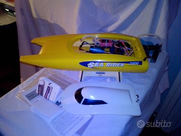 Motoscafo RC con 2 batterie lipo nuove