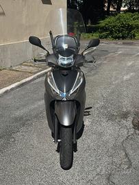Honda SH 300 Sport Grigio Titanio