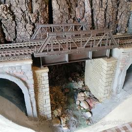 Plastico diorama ferroviario