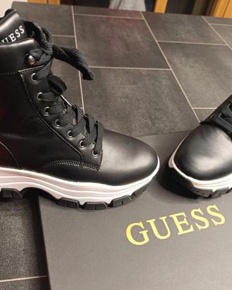 Scarpe GUESS 