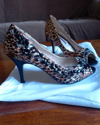 Scarpe bellissime da donna