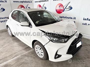Toyota Yaris 5P 1.5 Hybrid ECVT NETTO 7900