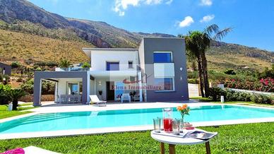 Villa di 150 m² con più di 5 locali a Castellammar