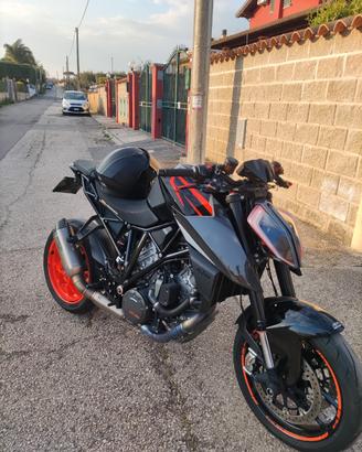 KTM 1290 superduke