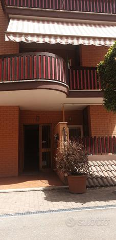 Privato affitta
