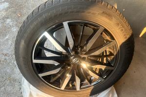 Gomme invernali 235/55/19+cerchi Toyota rav4 2022